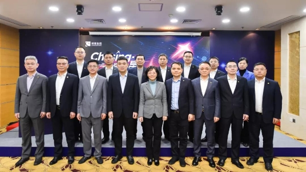 首席话金融｜对话财信金控伍超明：债市警惕两个“预期差” 实际利率降低不能只靠名义利率