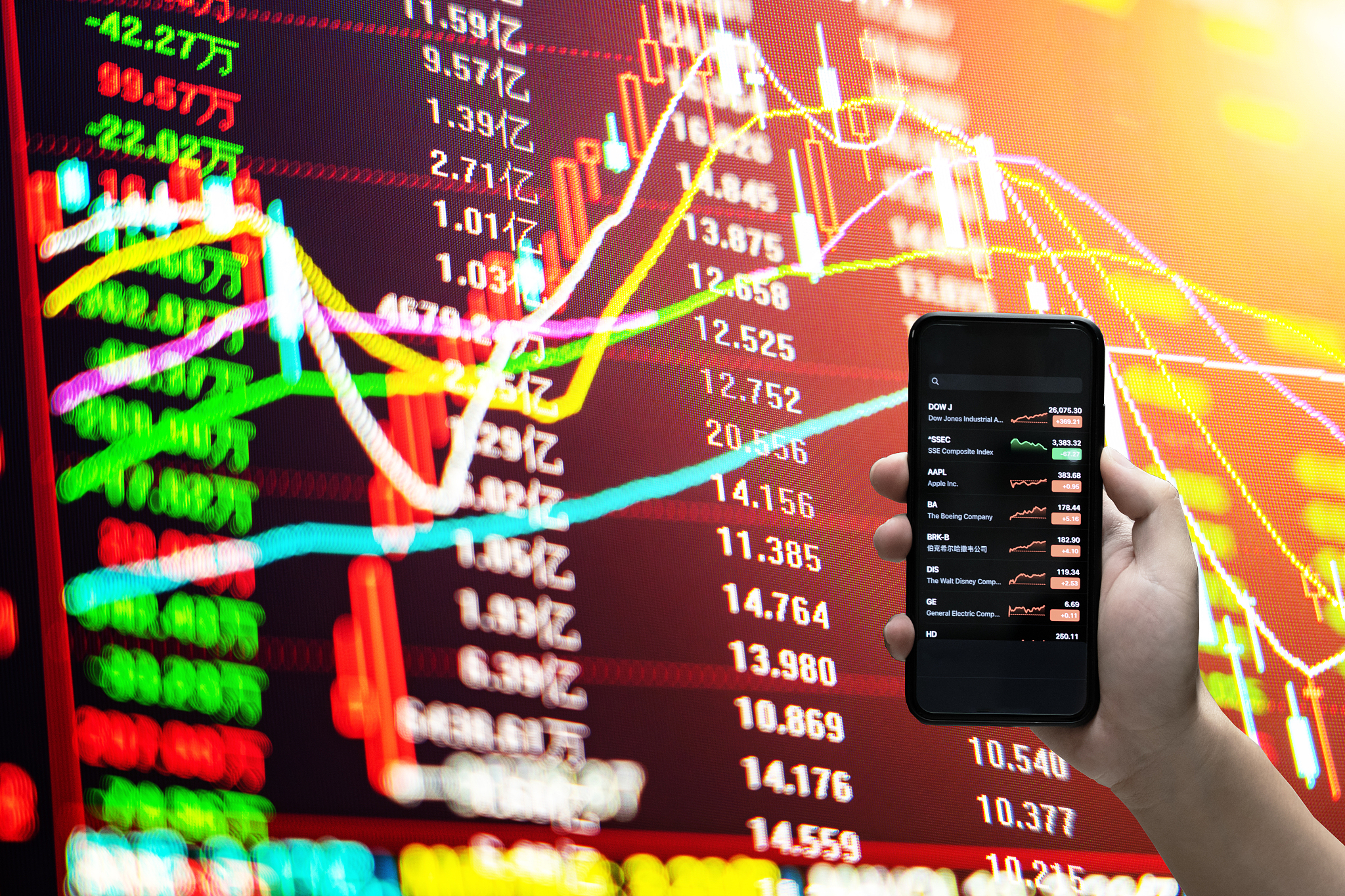AI火力全开！大涨超31%，港股开盘爽翻基金经理！独门股潜力更大？
