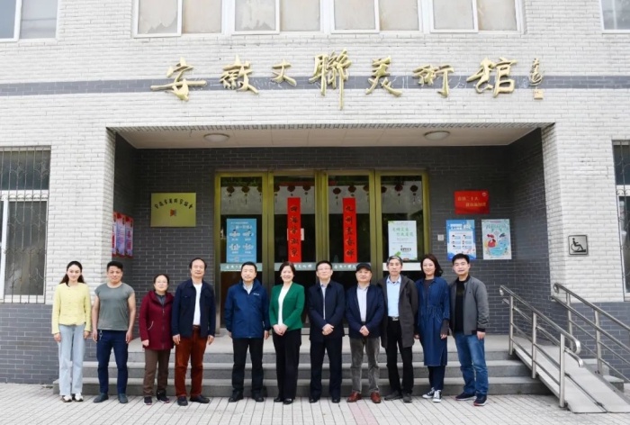 何颖总领事考察瓦卡努伊农场和阿什伯顿光伏农场