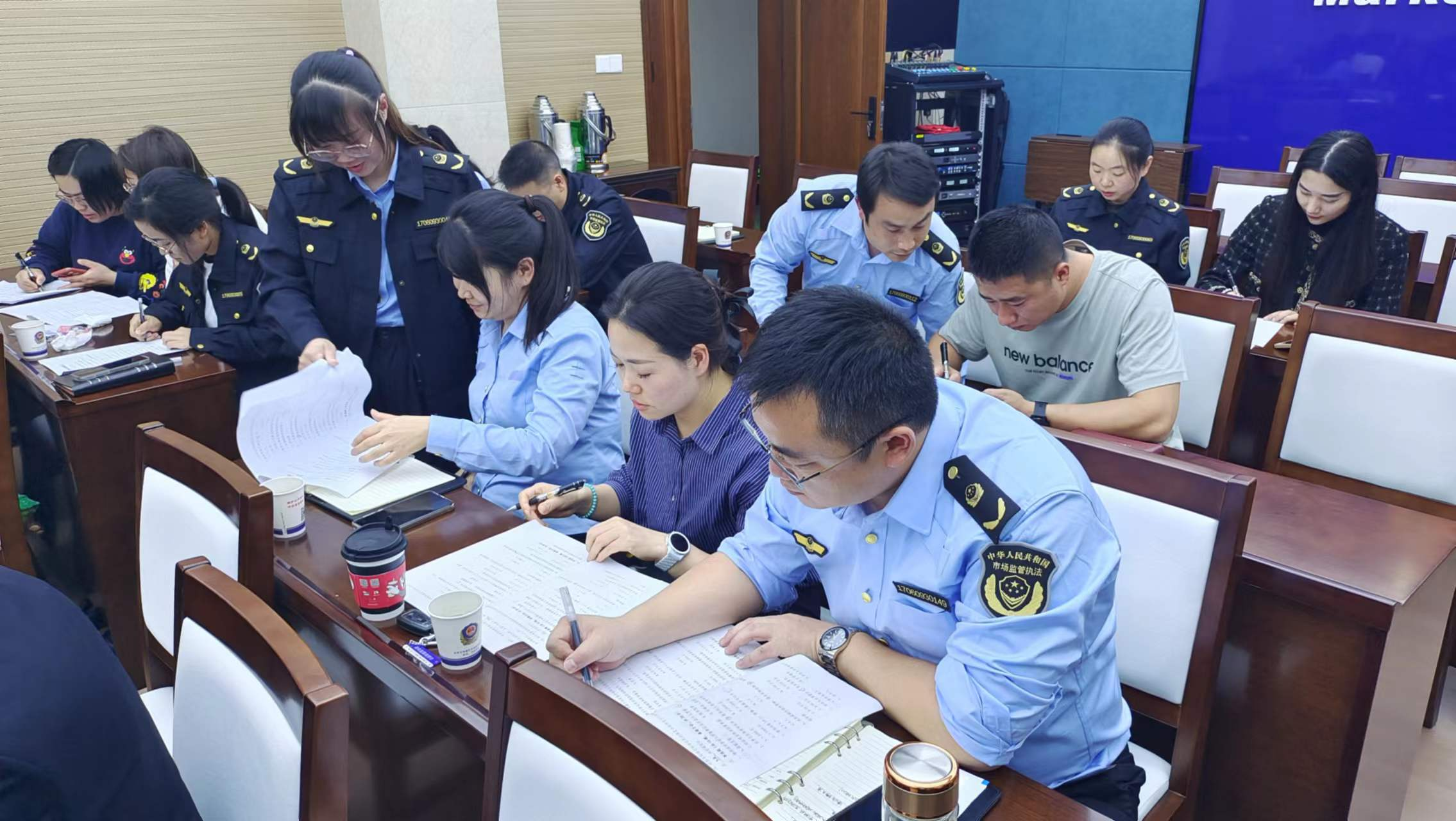 立方风控鸟·早报（2月14日）