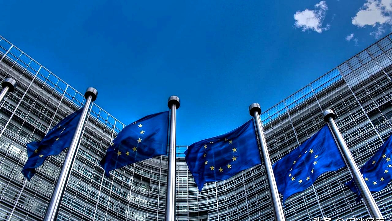 欧盟计划加速与美国的贸易谈判 欧股普涨 分析人士：投资者仍需“系好安全带”