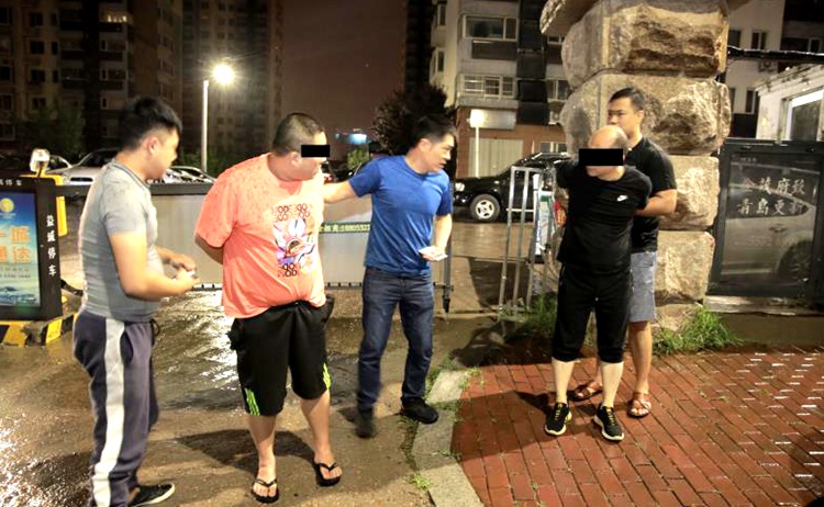 包过？赴港开卡升温！“代办”中介收费破千