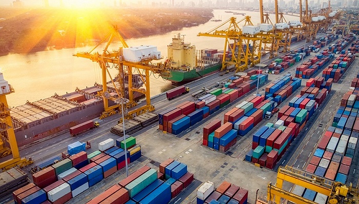 中远海控(01919.HK)11月17日回购4161.50万港元,已连续12日回购