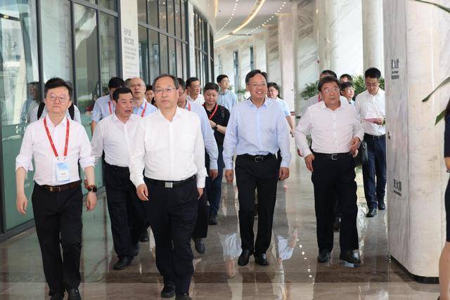 万科抛出37亿元中票展期方案