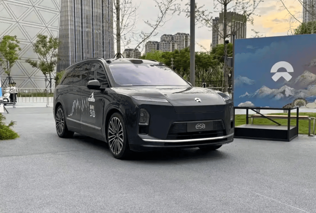 合肥市委书记费高云与宁德时代董事长曾毓群、蔚来董事长李斌举行工作会谈