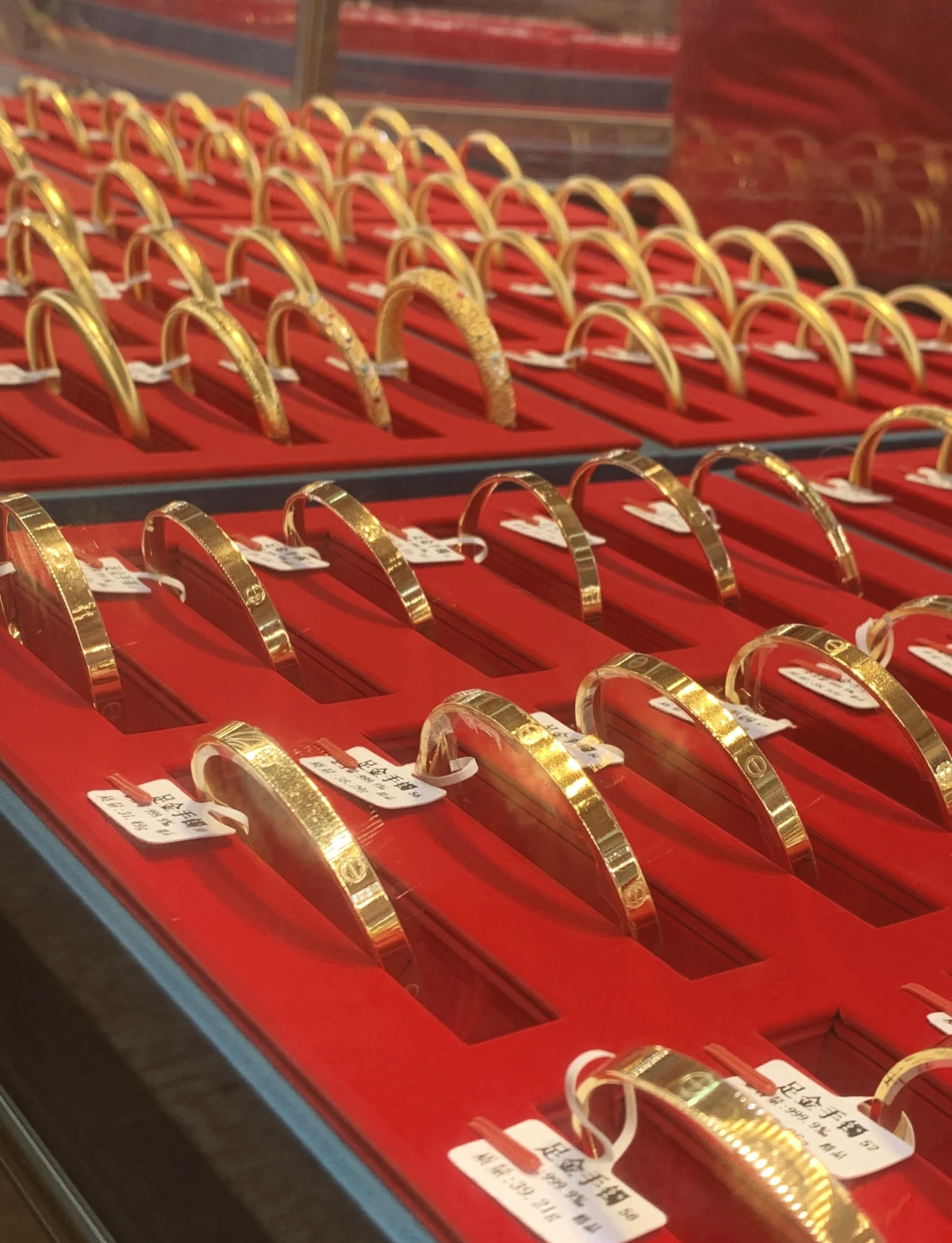 实探︱深圳水贝下架“投资金”