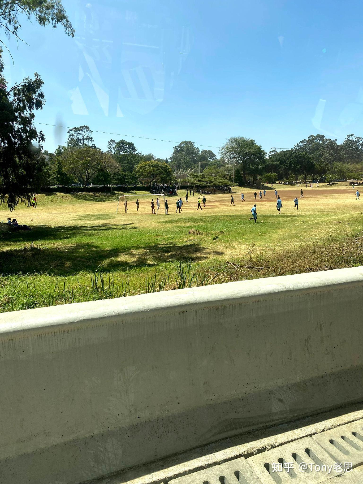 智利贫富差距改善有限