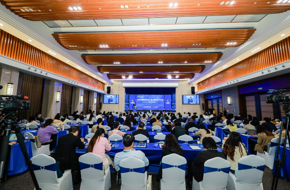 外汇局答证券时报提问：继续深化跨境金融服务平台在西部陆海新通道沿线地区共建共用