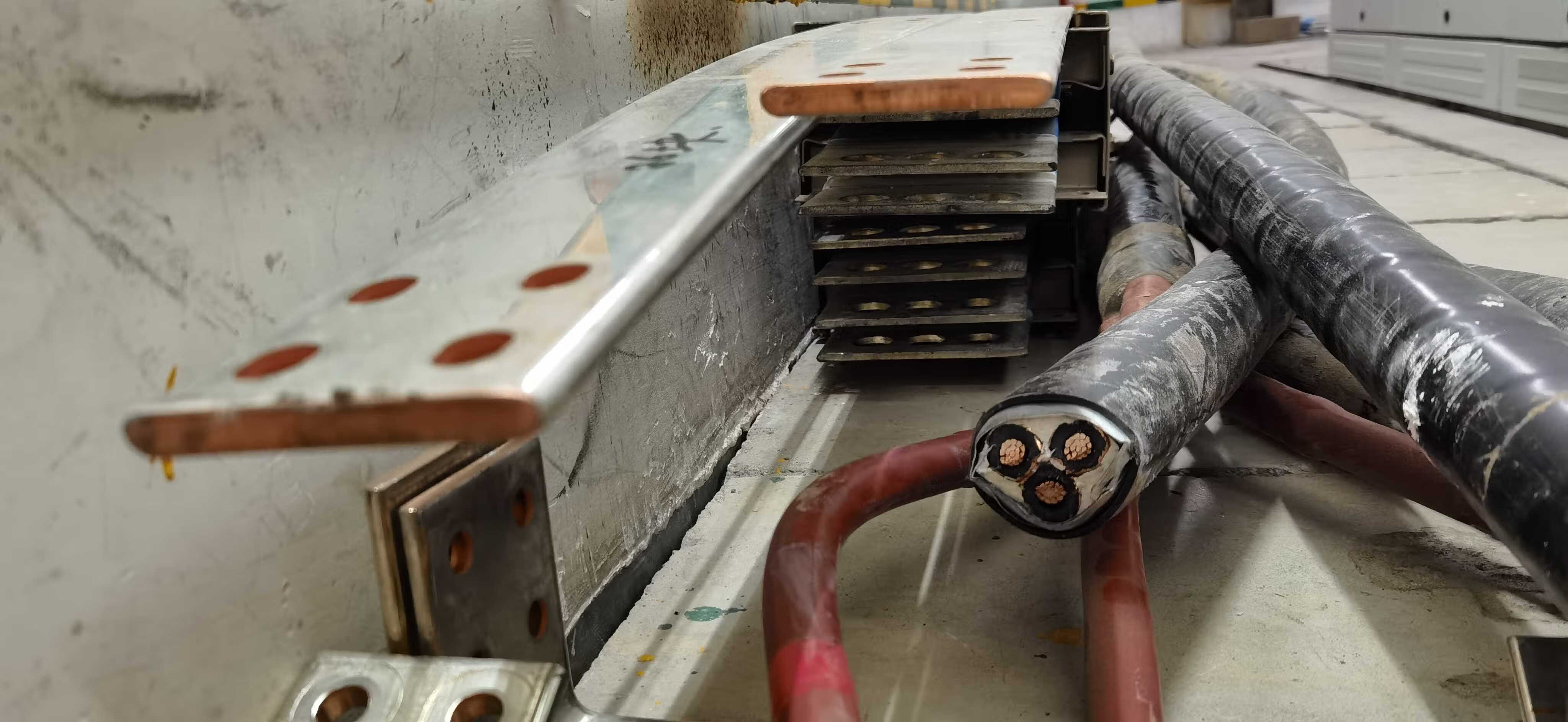 国投中鲁:拟购买电子院100%股份