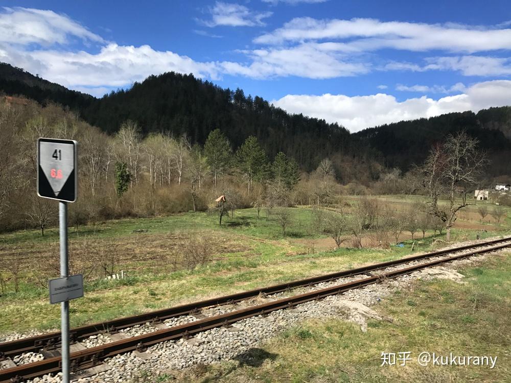 外国人在波黑消费额增长，但通胀与边境拥堵拖累实际需求