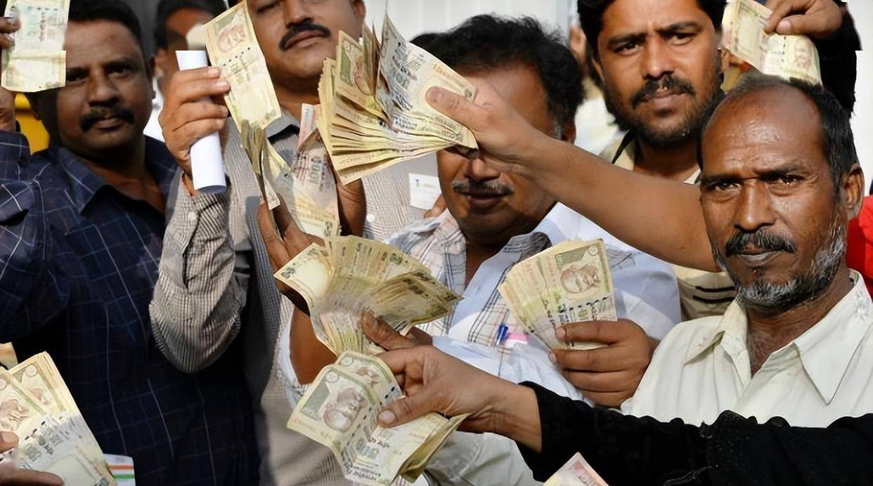 力积存储IPO:连亏多年,估值大涨前国资清仓退出,客户供应商集中度双高