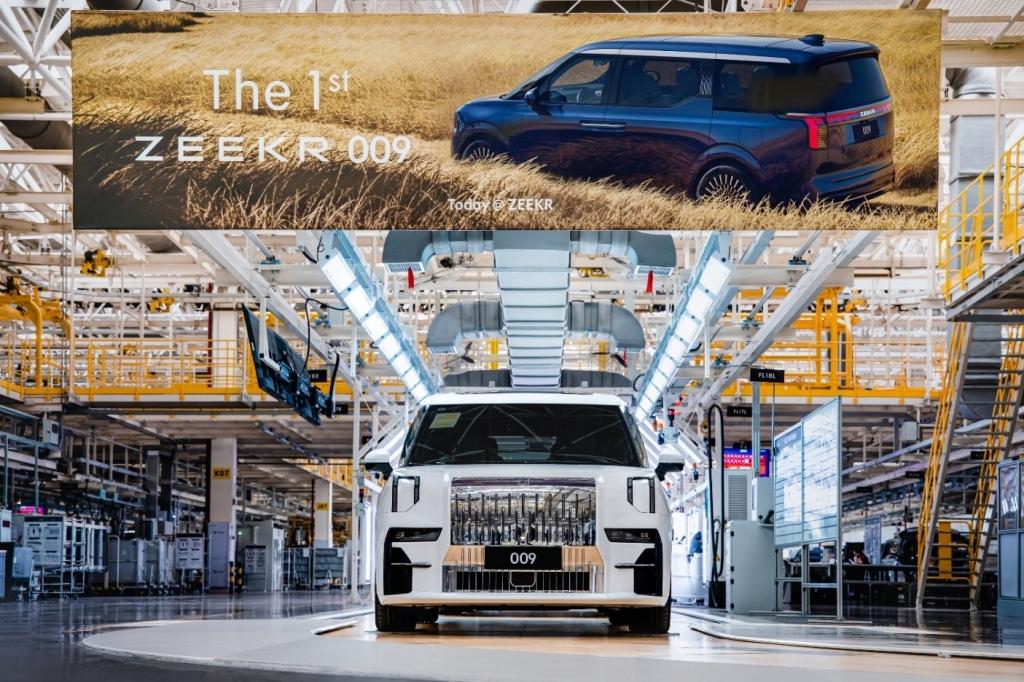 从技术验证迈向量产交付 硬科技龙头企业开启“规模化元年”