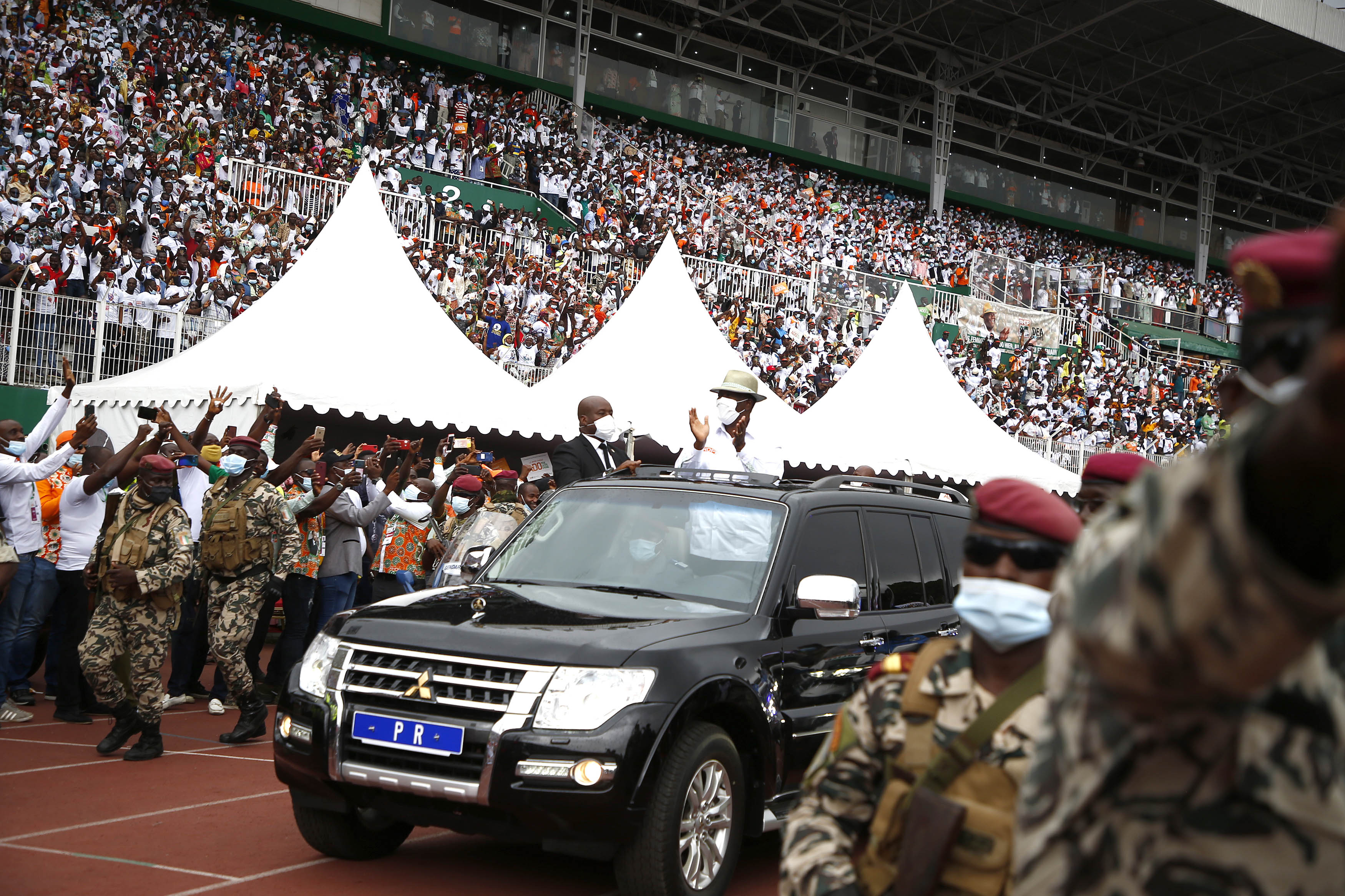 科特迪瓦总统重申新年将持续推进现代化建设