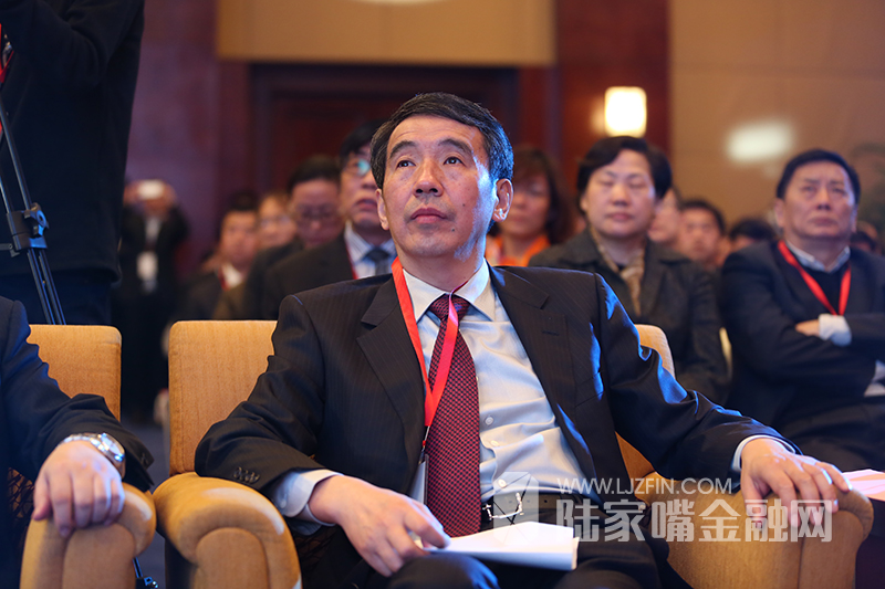 半年三度“敲打” 交易商协会拧紧撤标报备“螺丝”