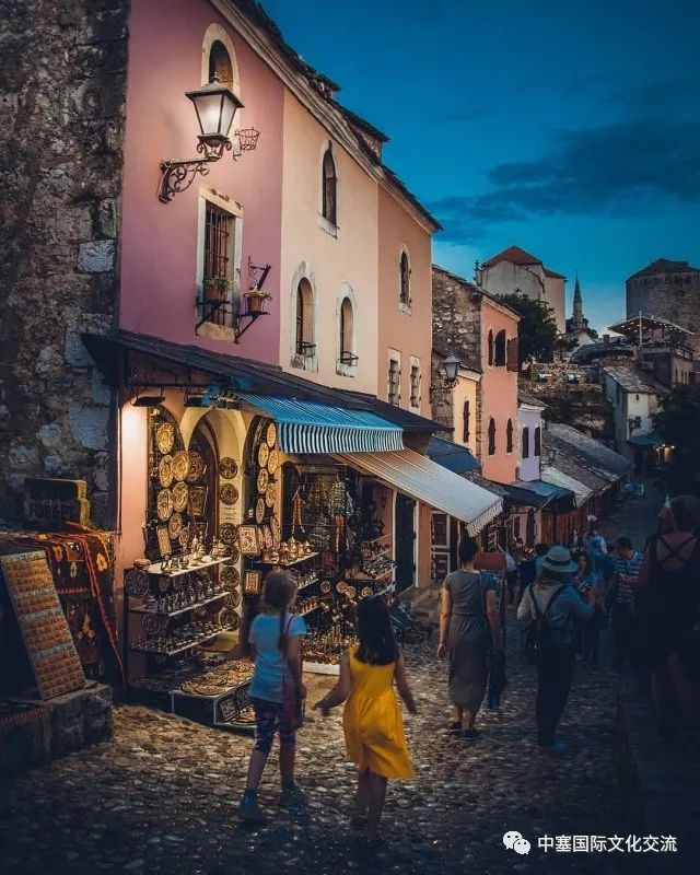 波黑面临被列入反洗钱“灰名单”，此举将对波黑经济产生直接且广泛的负面影响