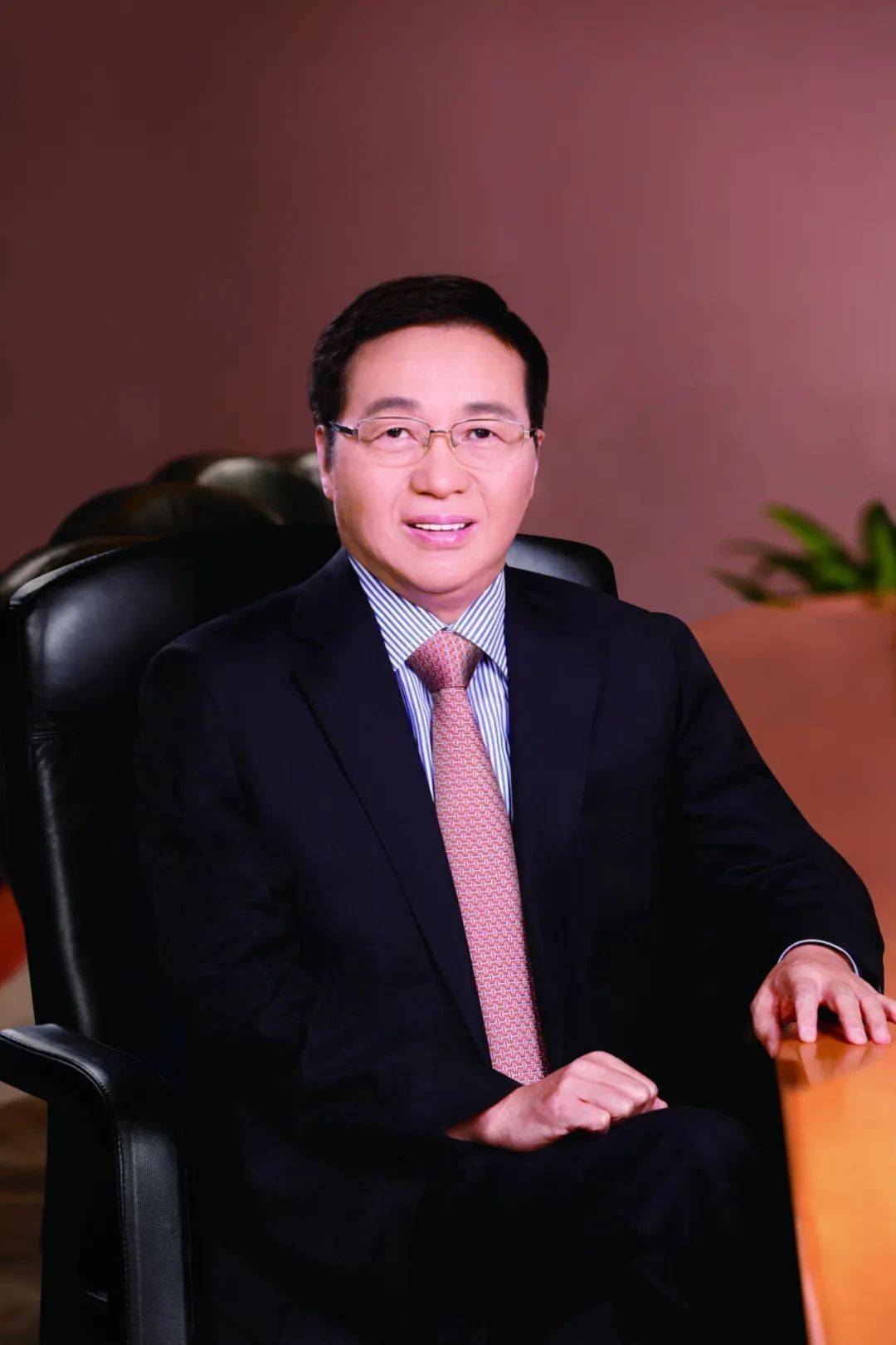 中国工商银行董事长廖林会见英格兰银行副行长兼英国审慎监管局首席执行官萨姆・伍兹