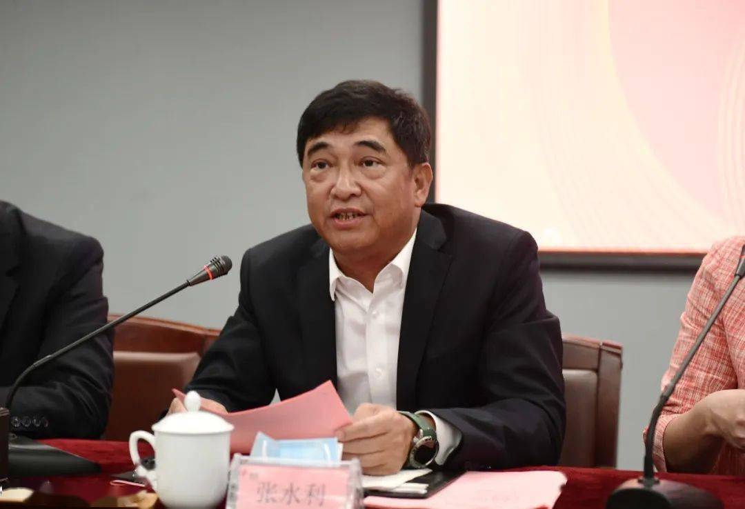 厦门象屿：拟公开发行不超过100亿元公司债券