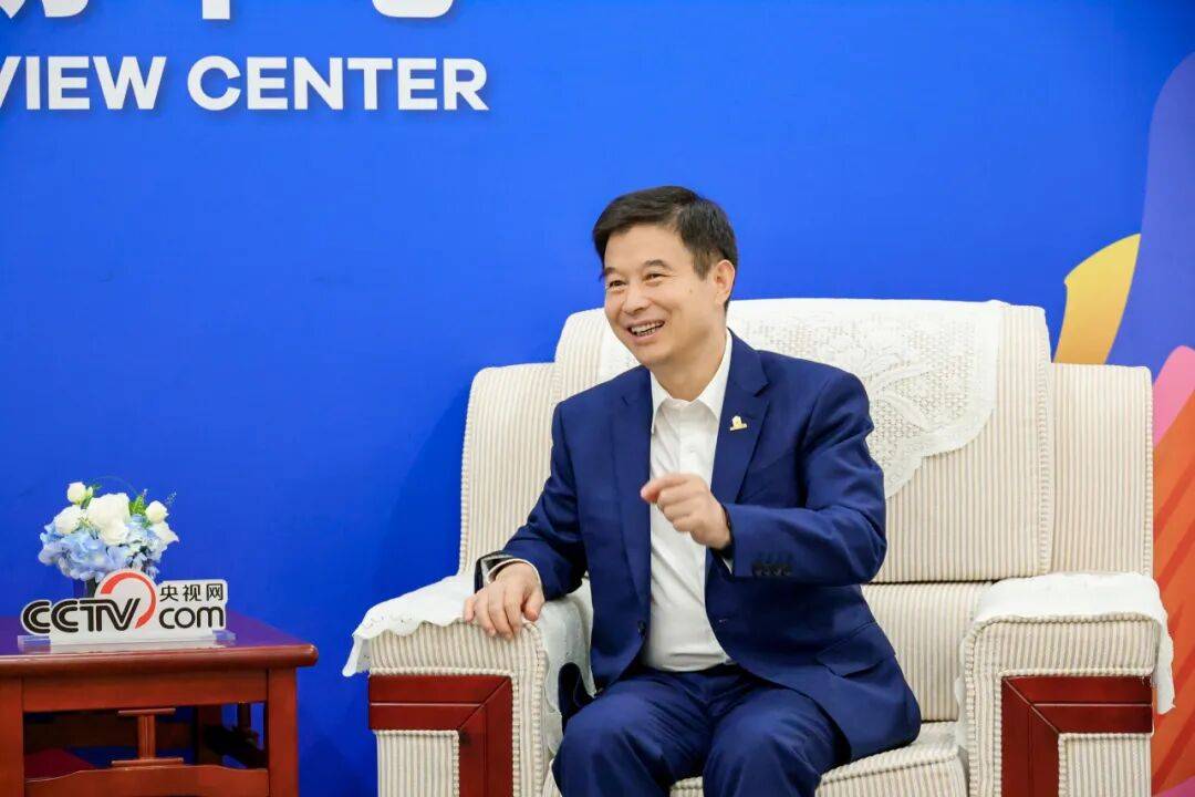 深圳市政协委员周璇：以消费和AI双轮驱动 为高质量发展注入新动能