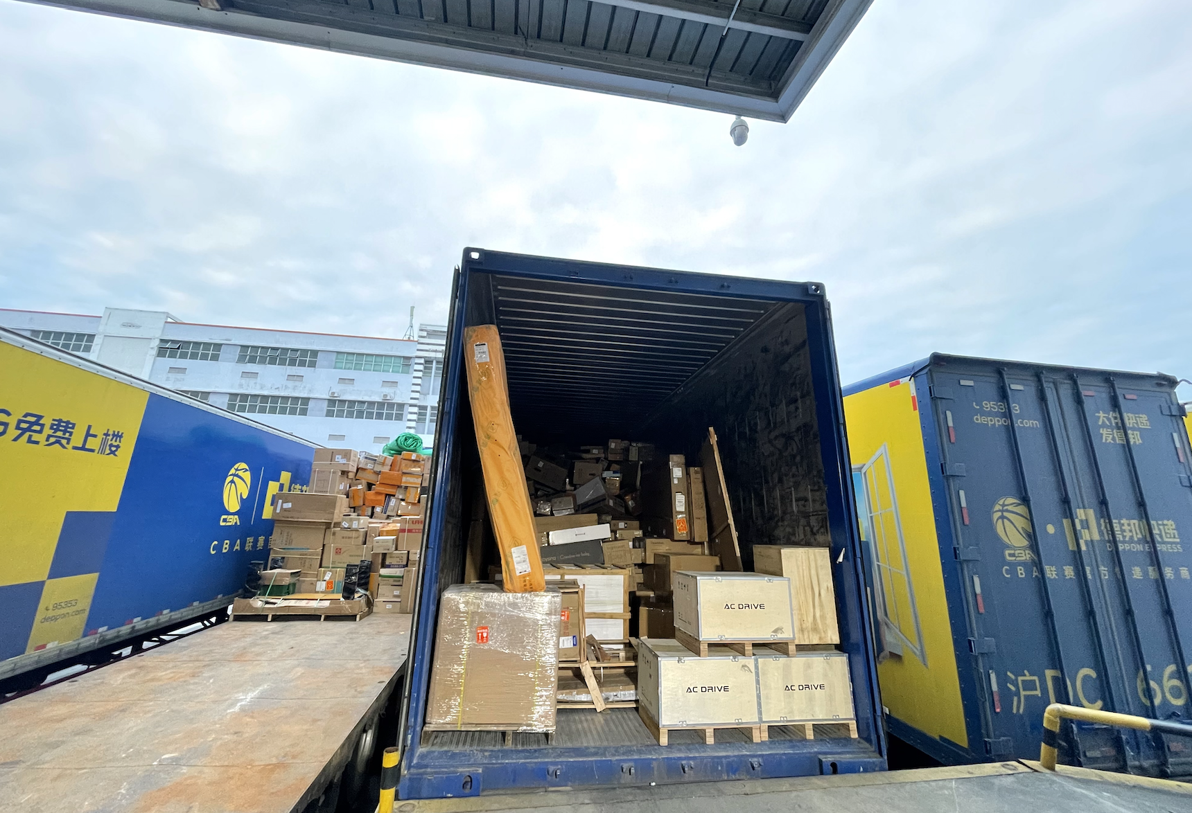 德邦科技涨停 机构龙虎榜净买入4958.00万元