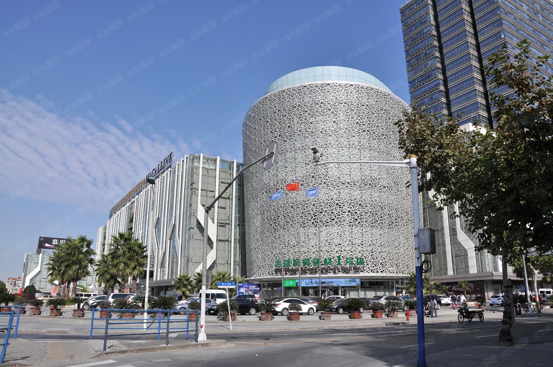 美凯龙在上海新设商业管理服务公司