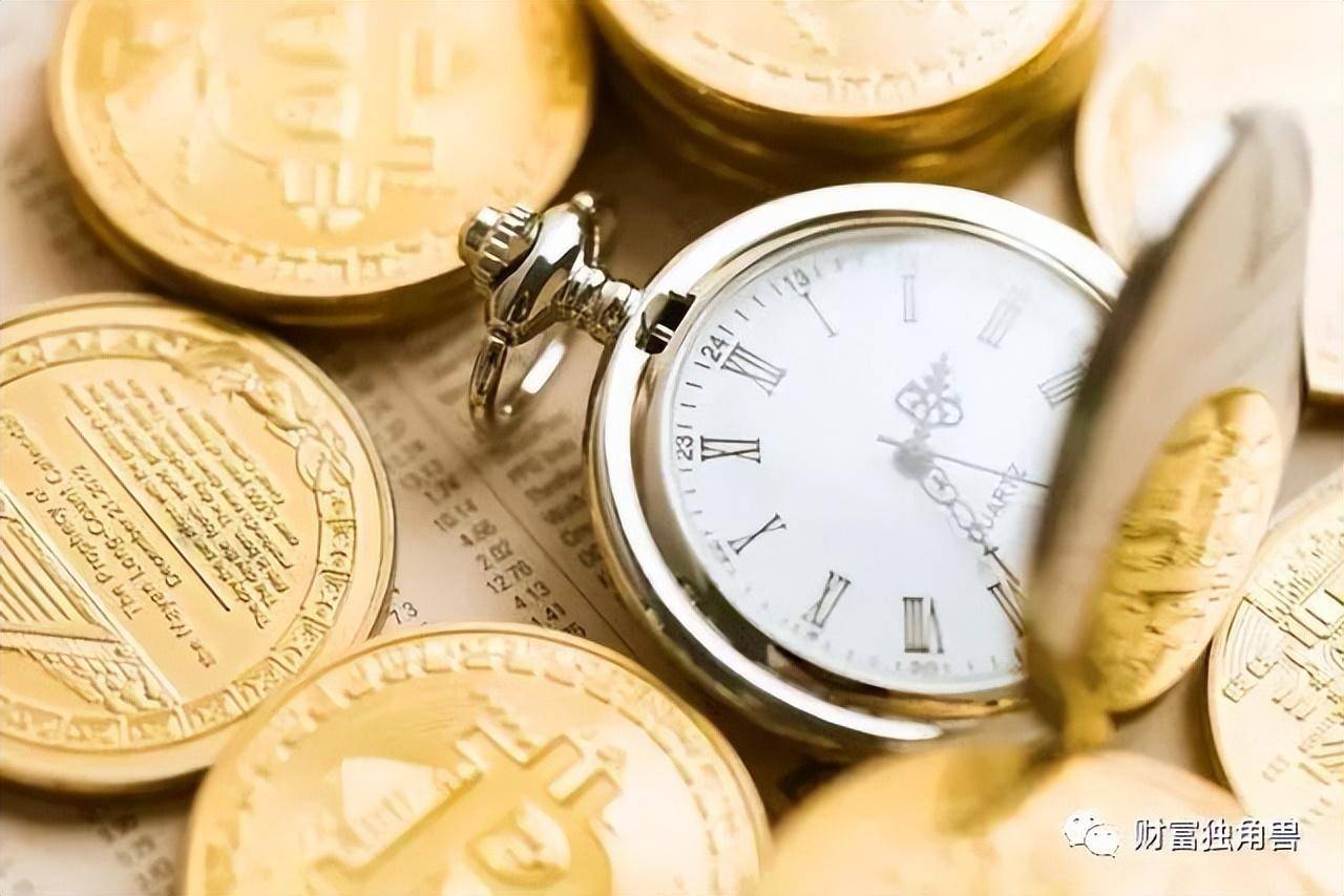 债基密集空降“股票选手” 什么信号？