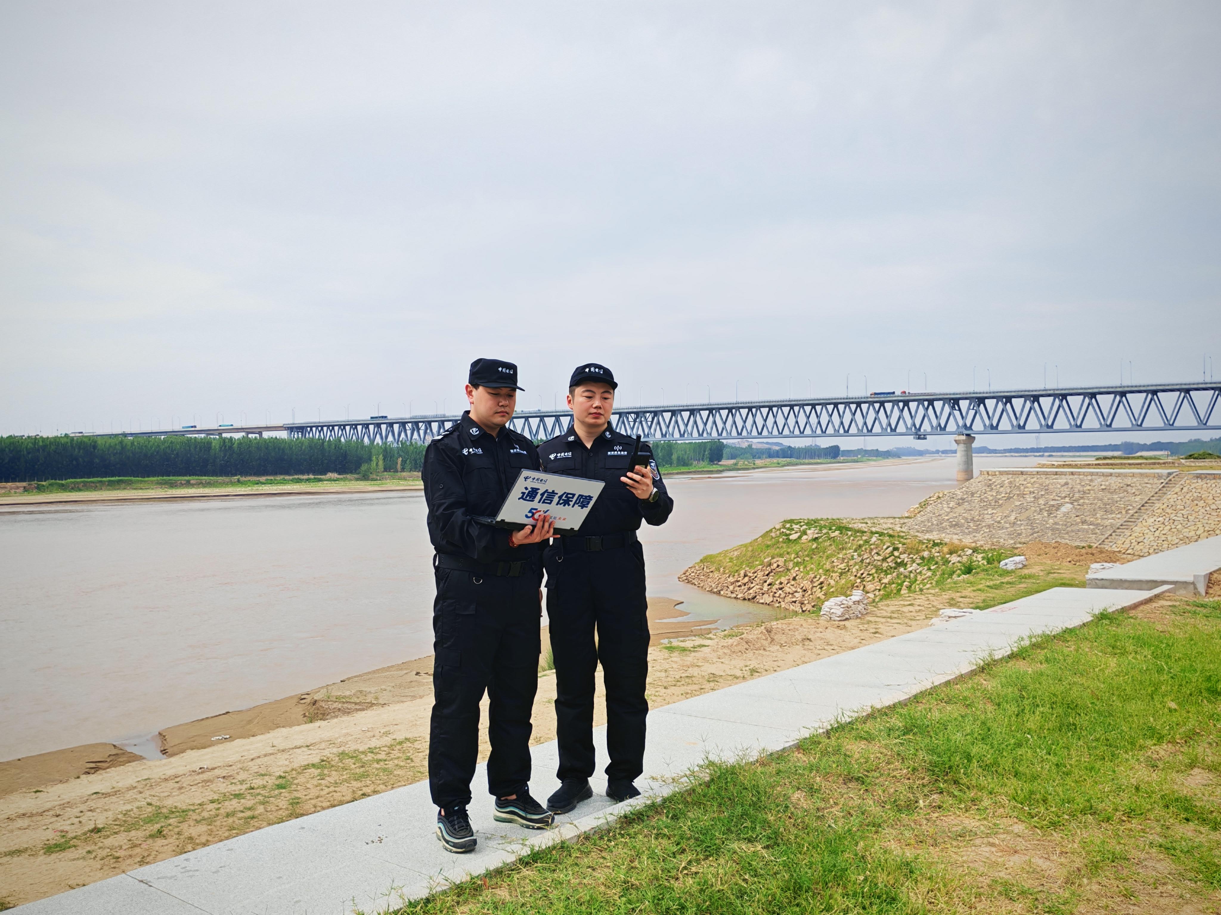 沿江高铁启新程 归乡路与发展路双向提速|新春走基层