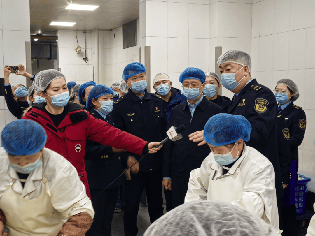 教育部：将深入开展校园餐、教辅征订等专项治理