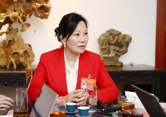 全国政协委员、香江集团董事长翟美卿：守住内心热爱，在自己的赛道上从容前行