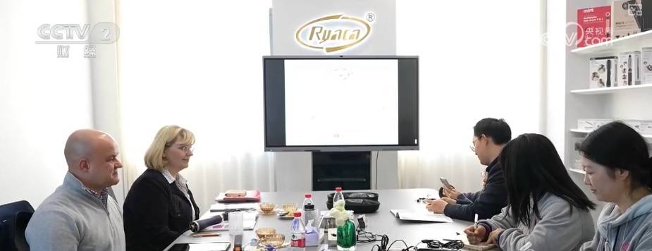 双杰电气：近期公司智能电气相关产品海外订单快速增长