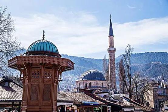 波黑塞族共和国政府限制基本生活必需品利润率