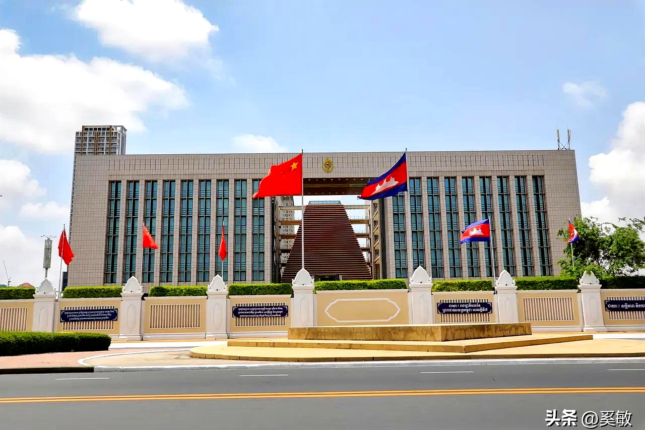 银行合作推动柬海关电子支付收入占比达到 92%