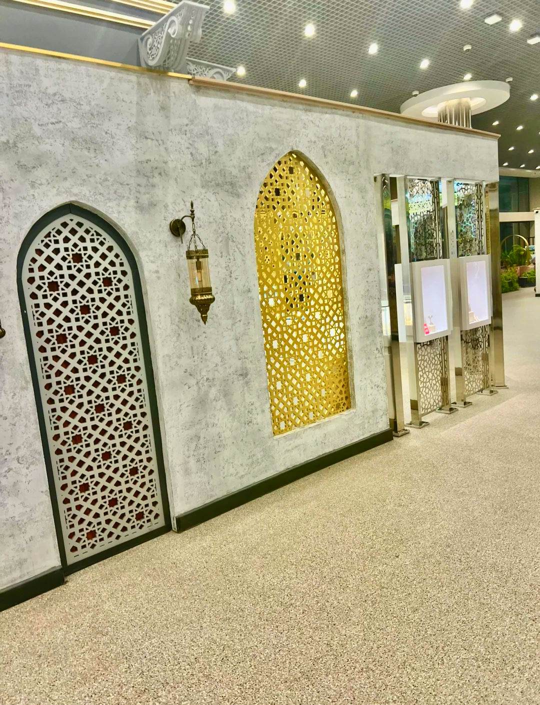 自4月1日起乌兹别克斯坦所有国际机场将提供“Tax Free”退税服务